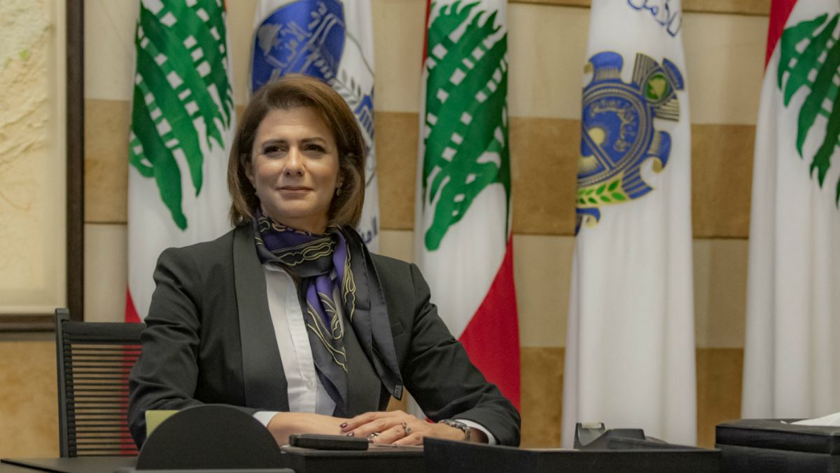 يورونيوز تحاور ريا الحسن أول وزيرة داخلية لبنانية وعربية فماذا قالت ؟