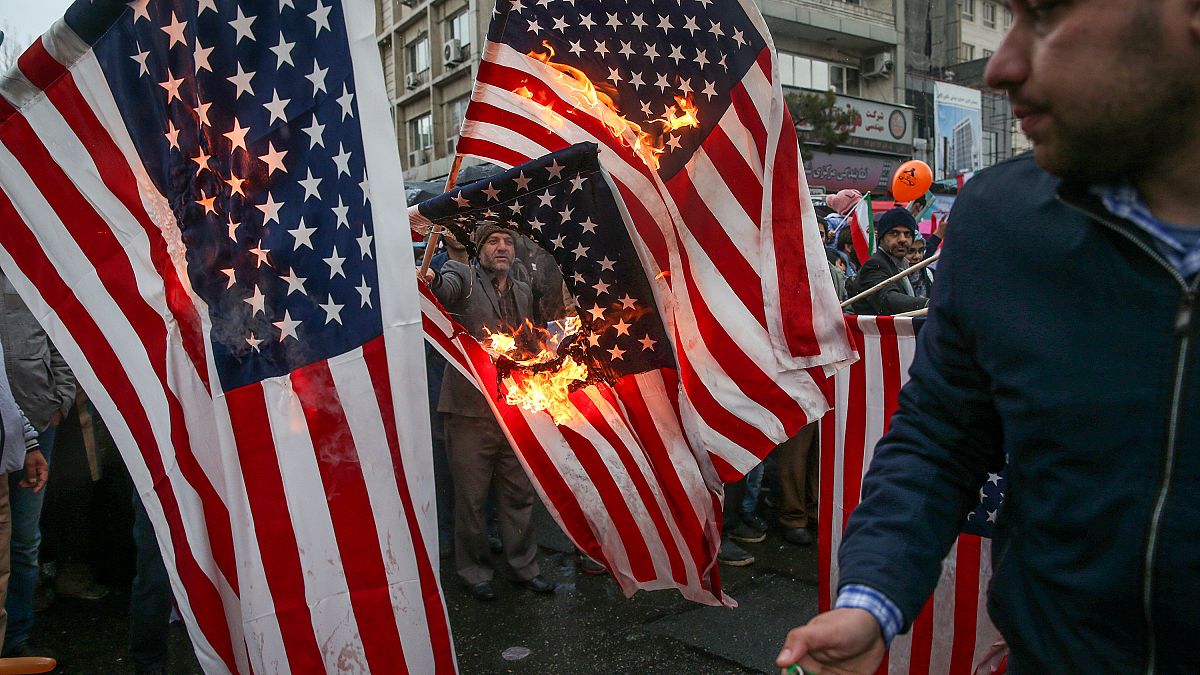 حرقت الأعلام الأميركية خلال الاحتفالات بذكرى الثورة الإسلامية أمس