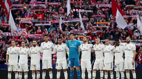 صورة تذكارية للاعبي ريال مدريد قبيل مواجهة الديربي صورة تذكارية للاعبي ريال مدريد قبيل مواجهة الديربي
