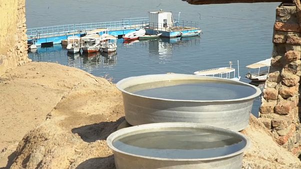 فيديو: جزيرة مصرية يهجرها أهلها بسبب شح المياه والخدمات فيديو: جزيرة مصرية يهجرها أهلها بسبب شح المياه والخدمات