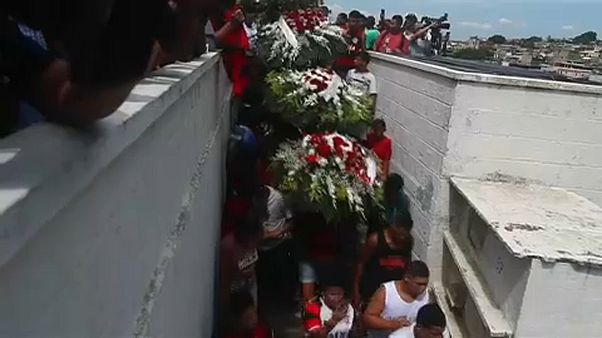 Flamengo de luto até final de 2019 Flamengo de luto até final de 2019