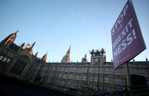 Theresa May pide tiempo y paciencia