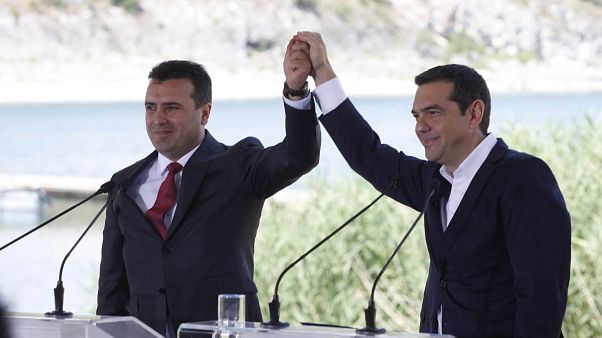 Τσίπρας-Ζάεφ και επίσημα υποψήφιοι για το Νόμπελ Ειρήνης Τσίπρας-Ζάεφ και επίσημα υποψήφιοι για το Νόμπελ Ειρήνης