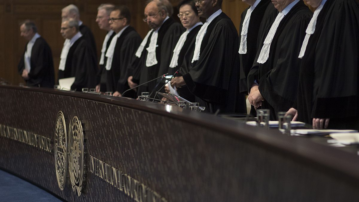 قضاة محكمة العدل الدولية بلاهاي