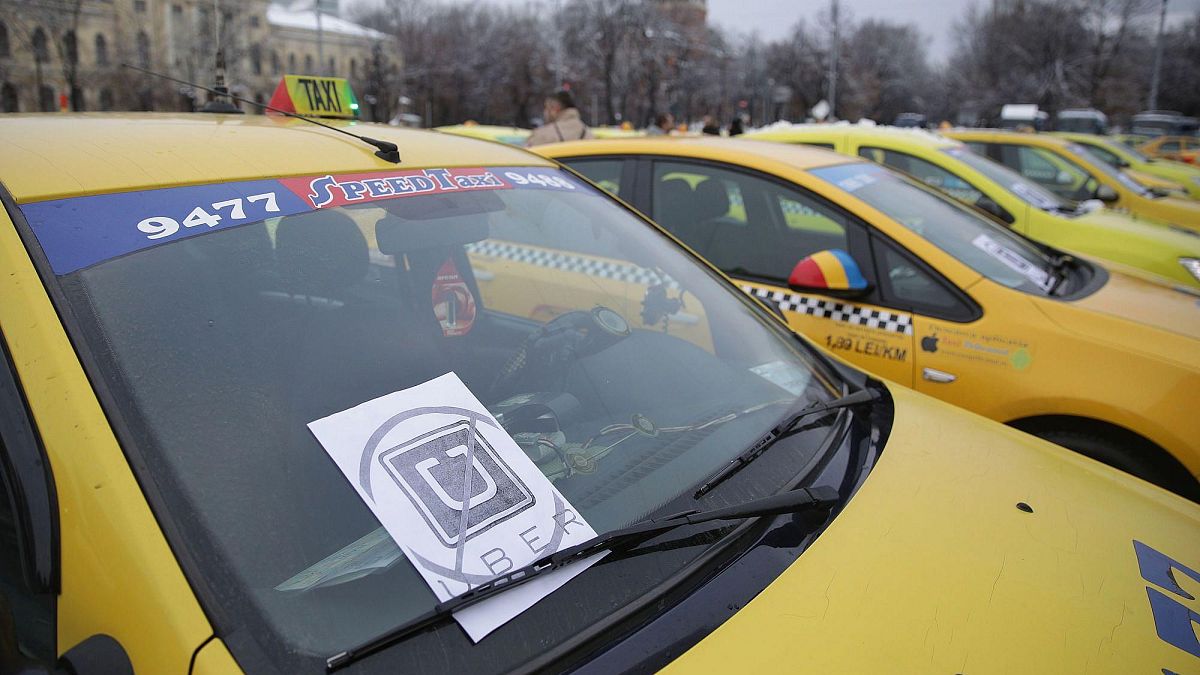 Ρουμανία: Στους δρόμους εναντίον Uber και Taxify οι οδηγοί ταξί