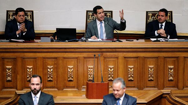Maduro karşıtı Venezuela meclisi petrol şirketlerine yeni yöneticiler atadı Maduro karşıtı Venezuela meclisi petrol şirketlerine yeni yöneticiler atadı