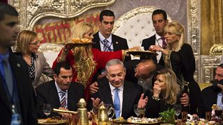 رئيس الوزراء الإسرائيلي بنيامين نتنياهو وعقيلته سارة