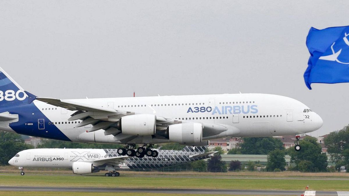 Airbus dünyanın en büyük yolcu uçağı A380'in üretimini neden sonlandırıyor?