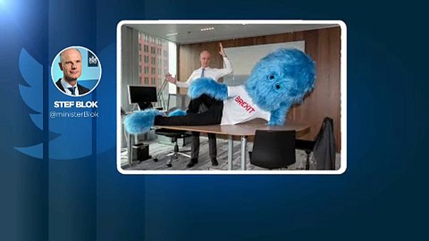 "Monstro" Brexit: Governo holandês cria mascote azul "Monstro" Brexit: Governo holandês cria mascote azul