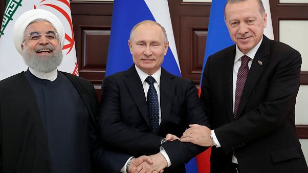 Soçi Zirvesi: "İdlib bölgesi teröristlerden temizlenmeli" Soçi Zirvesi: "İdlib bölgesi teröristlerden temizlenmeli"
