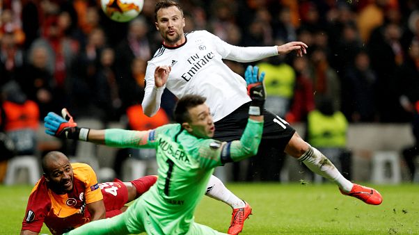 Yeni transferler skora etki etti Galatasaray tur şansını zora soktu: 1-2 Yeni transferler skora etki etti Galatasaray tur şansını zora soktu: 1-2