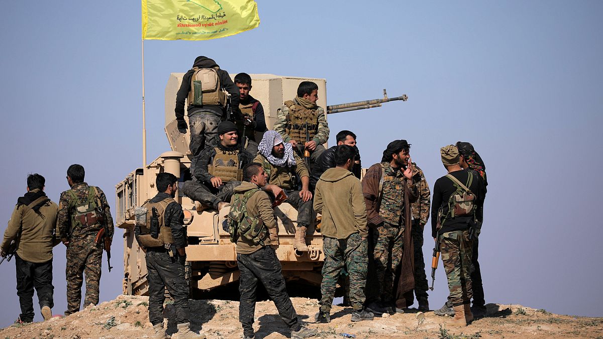 الجيش العراقي: قوات سوريا الديمقراطية تسلم العراق 280 مقاتلا عراقيا من داعش