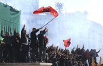Manifestantes exigem demissão do primeiro-ministro albanês