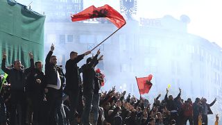 Albanie : des milliers de manifestants devant le siège du gouvernement