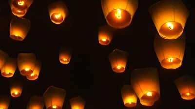 Tayvan'da uçan fener festivali gökyüzünü aydınlattı