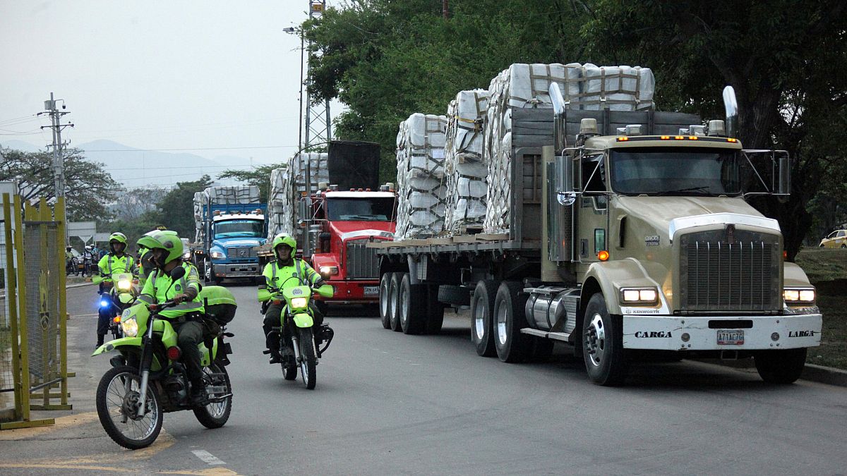 Guaidó gibt Soldaten sieben Tage, um humanitäre Hilfe ins Land zu lassen