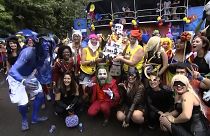 Βραζιλία: Παρέλαση υπερηρώων στις γειτονιές του Ρίο