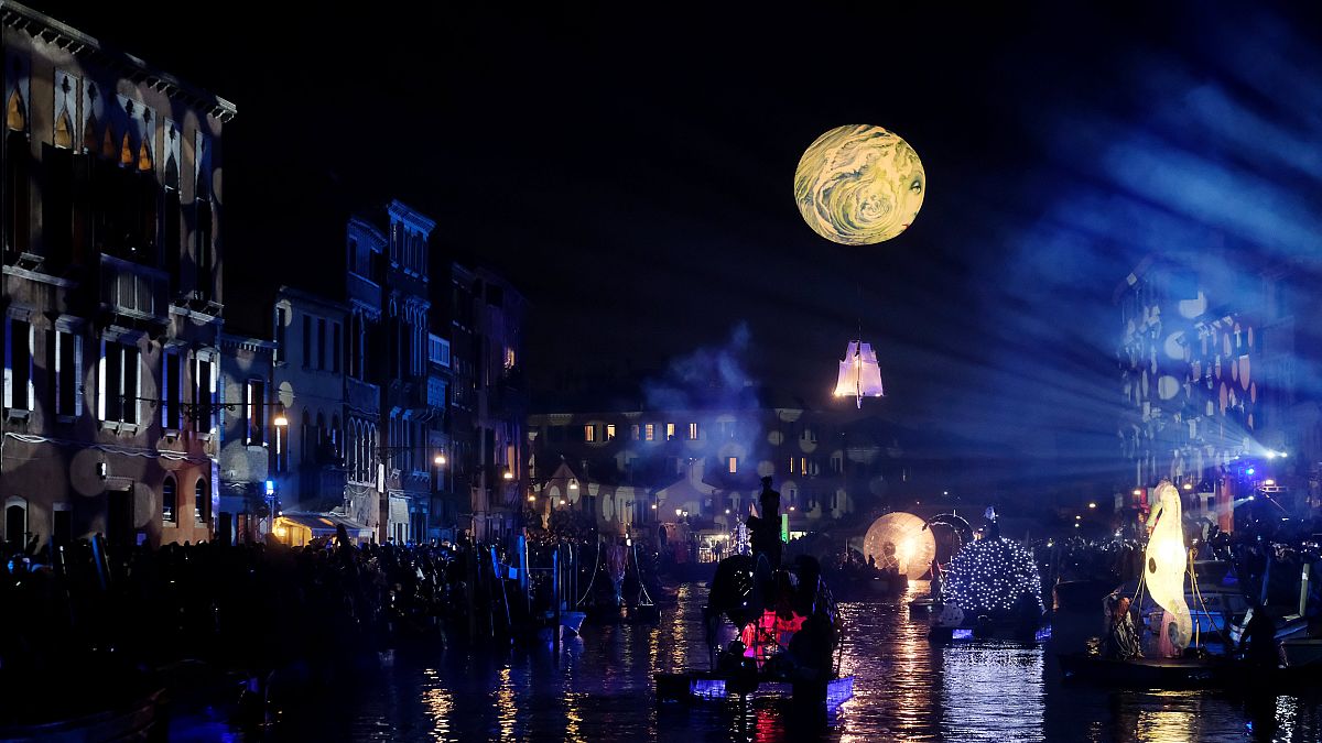 "La faute de la lune" au carnaval de Venise