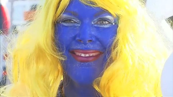 Smurf fans sets new world record Smurf fans sets new world record