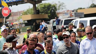 Αμερικανική αντιπροσωπεία στα σύνορα με τη Βενεζουέλα