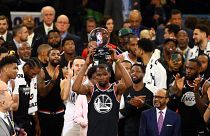 NBA All-Star'da LeBron'un takımı Durant ile gülen taraf oldu