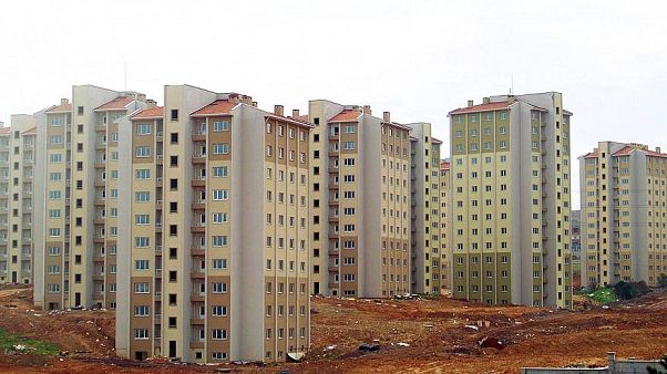 TÜİK açıkladı: Türkiye'de son 10 yıldır artan konut satışları 2018'de ilk defa düştü TÜİK açıkladı: Türkiye'de son 10 yıldır artan konut satışları 2018'de ilk defa düştü