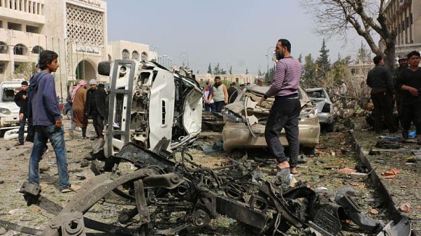 İdlib'de bombalı araç saldırısı: En az 15 kişi öldü İdlib'de bombalı araç saldırısı: En az 15 kişi öldü