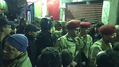 Atentado mata três polícias no Cairo
