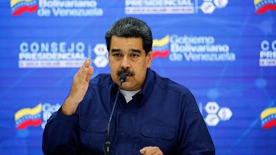 مادورو يغلق الحدود مع البرازيل ويدرس إغلاق الحدود مع كولومبيا 