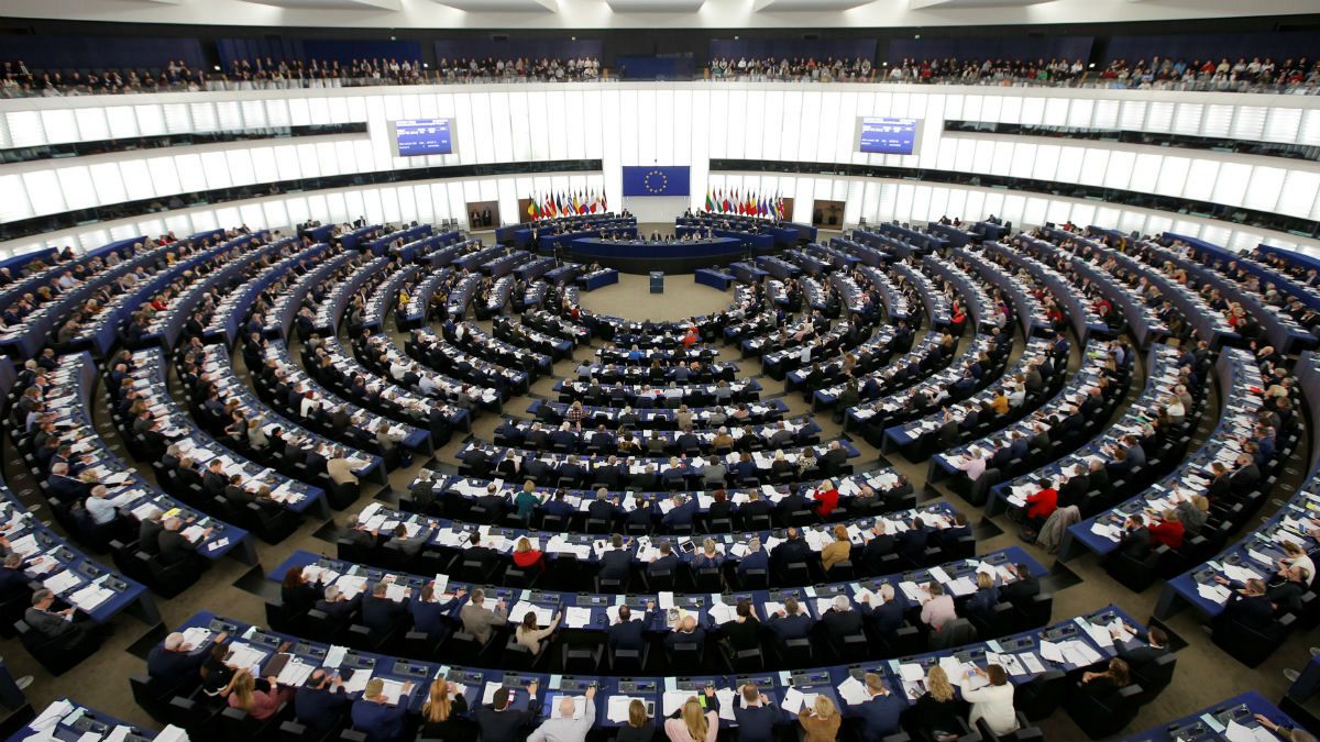 نخستین گمانه‌زنی از ترکیب آتی پارلمان اروپا: گوناگونی احزاب بیشتر می‌شود