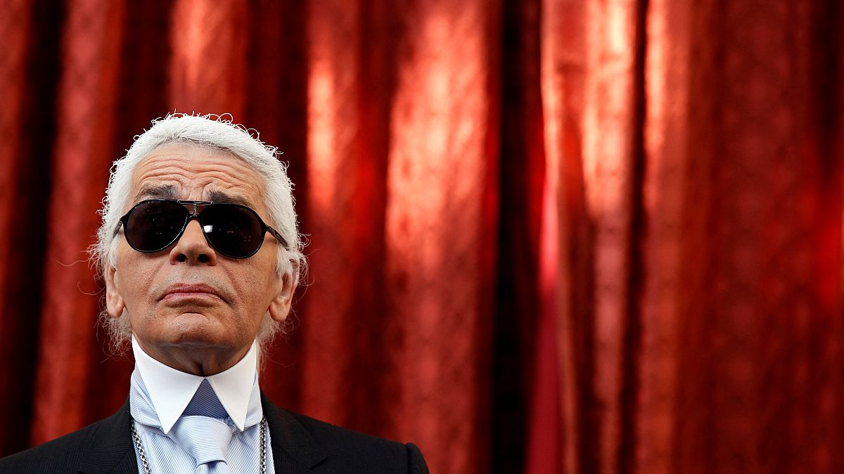 Chanel'in kreatif direktörü Karl Lagerfeld hayatını kaybetti