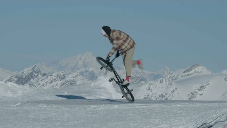 Campeão francês de BMX conquista Alpes
