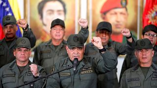 Venezuela ordusu ABD yardımlarına karşı sınıra konuşlandırılıyor