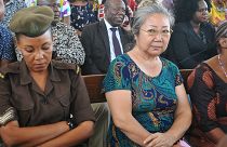 ملكة العاج أثناء جلسة المحكمة في تنزانيا