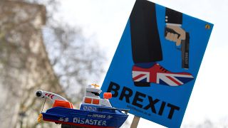İngiltere'de Brexit yine istifa getirdi: 3 milletvekili Muhafazakar Parti ile yollarını ayırdı
