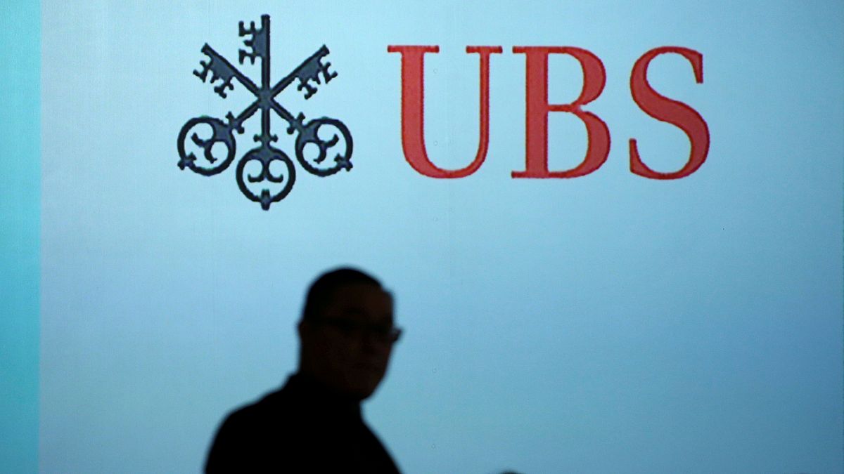 Multa multimillonaria al banco suizo UBS