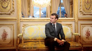 Le Sénat français tire à vue sur trois hommes du président Macron