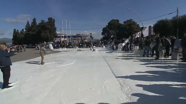 L'isola del rimpianto: i numeri della crisi del latte L'isola del rimpianto: i numeri della crisi del latte