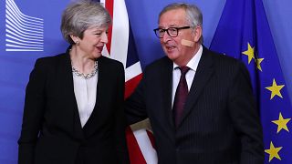 Entretien "constructif" entre Theresa May et Jean-Claude Juncker