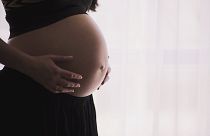 Η Ισπανία δεν αναγνωρίζει παιδιά που γεννιούνται από παρένθετες ουκρανές μητέρες