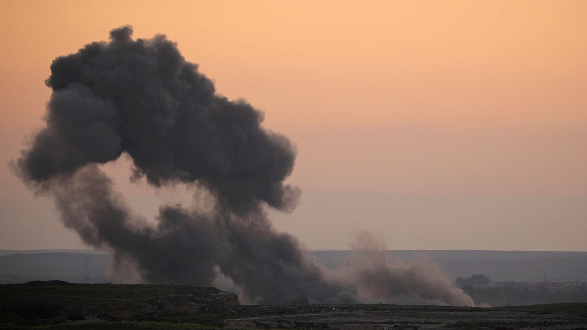 Suriye'de bomba yüklü araçla saldırı: En az 20 ölü