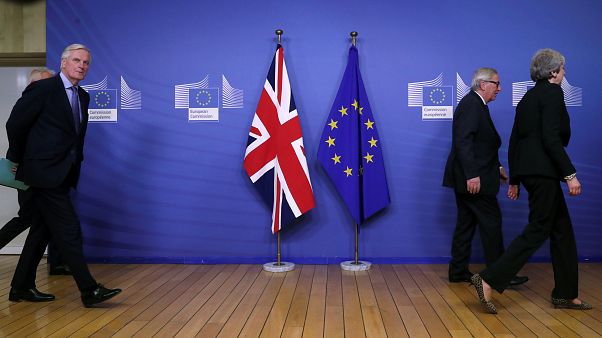 İngiliz Maliye Bakanı Hammond: Haftaya Brexit oylaması için belki bir fırsat doğabilir İngiliz Maliye Bakanı Hammond: Haftaya Brexit oylaması için belki bir fırsat doğabilir