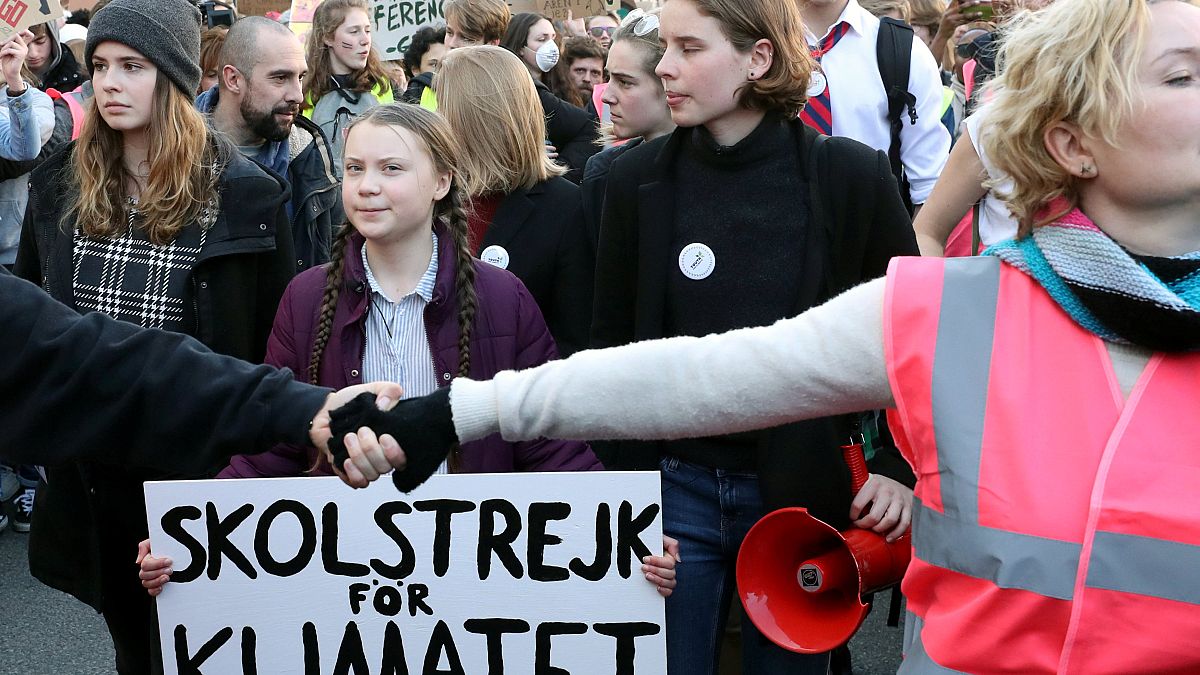 İklim eylemlerinin 'sembol'lerinden Greta Thunberg AB yetkilileri ile görüştü