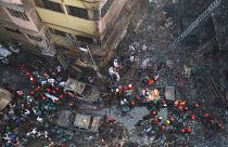 شاهد: حريق ضخم في العاصمة البنغالية يودي بحياة عشرات الأشخاص 