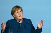 EU-Streit mit Ungarn: Merkel positioniert sich pro Juncker