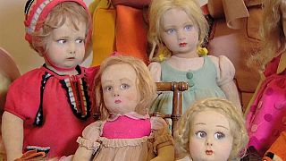 Un exposición muñecas antiguas reúne todo tipo de coleccionistas en Roma