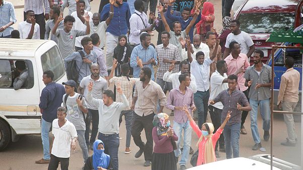 چهار ماه اعتراض در سودان؛ سرنوشت عمر البشیر چهار ماه اعتراض در سودان؛ سرنوشت عمر البشیر