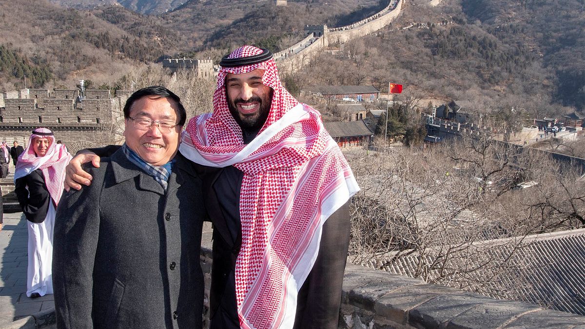 ولي العهد السعودي أثناء زيارته للصين