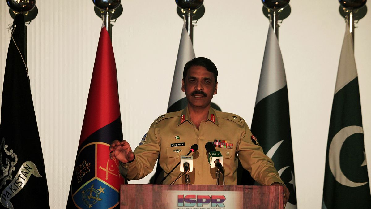 المتحدث الباكستاني الميجر جنرال آصف غفور