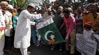 Hindistan'daki Müslümanlar Pakistan'ı protesto etti